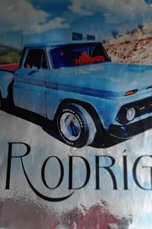 Stiker tipo metálico