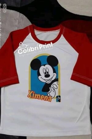 Playera manga de color juvenil