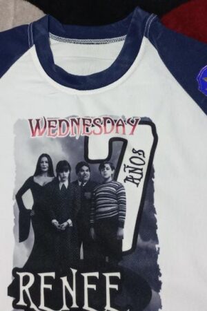 Playera niña familia addams Merlina